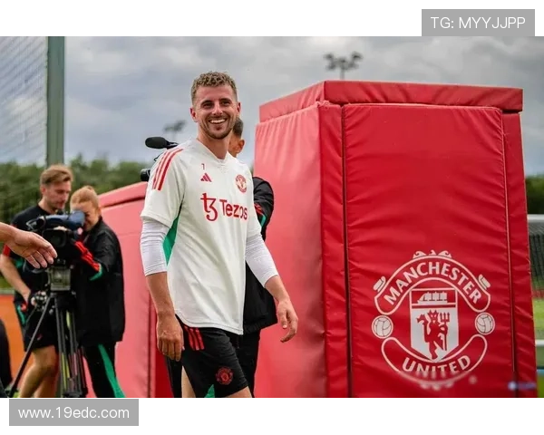 帕克:卖掉马奎尔与芒特有助曼联重建